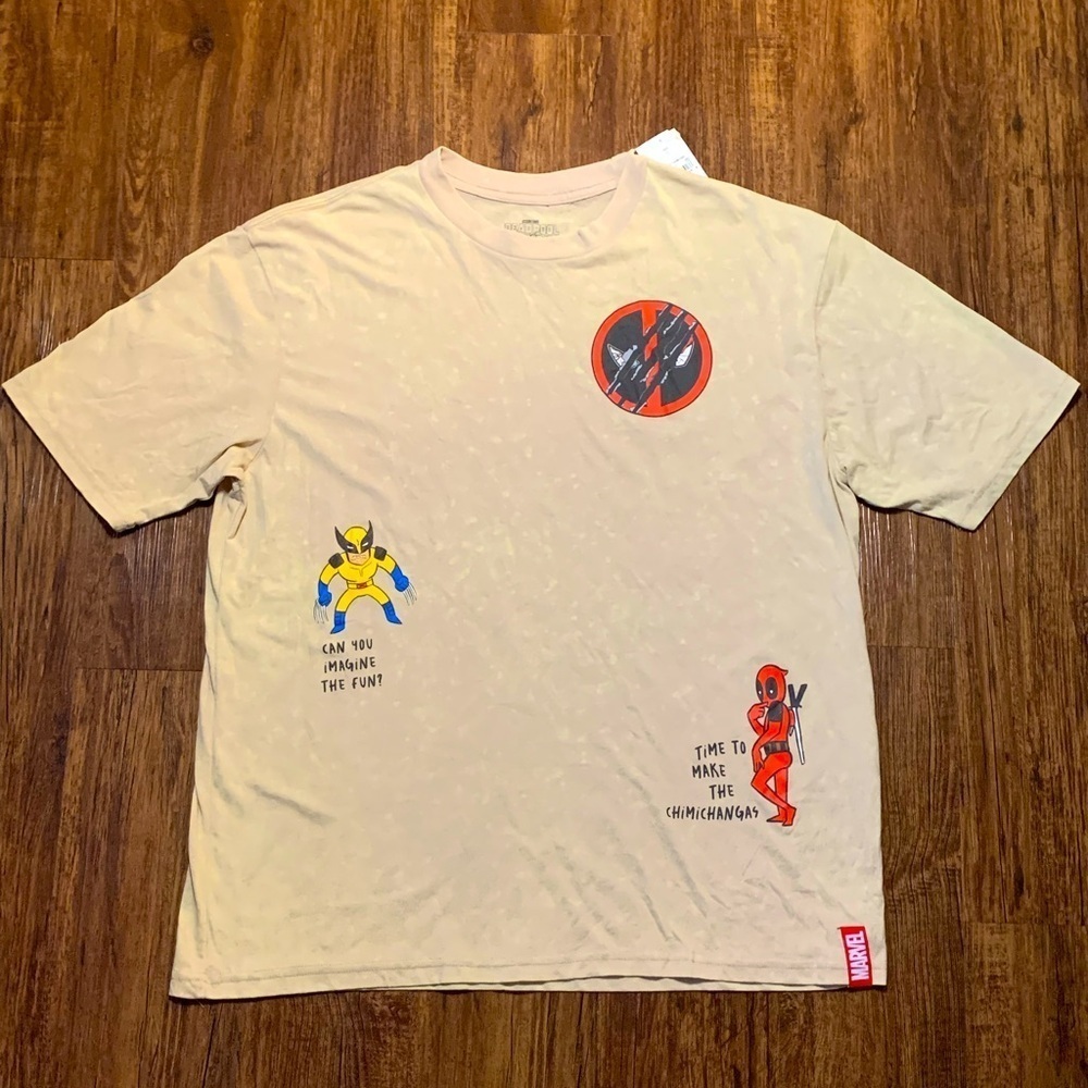 Marvel Deadpool T-Shirt Wolverine Graphic Men’s Sz L NWT